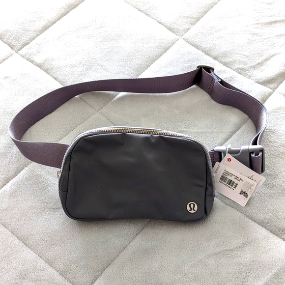 lululemon athletica Handbags - Lululemon Everywhere Belt Bag